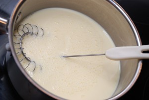 Vaniljesaus under oppvarming